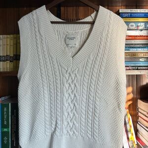 Abercrombie & Fitch Cream Cable-Knit V-Neck Sweater